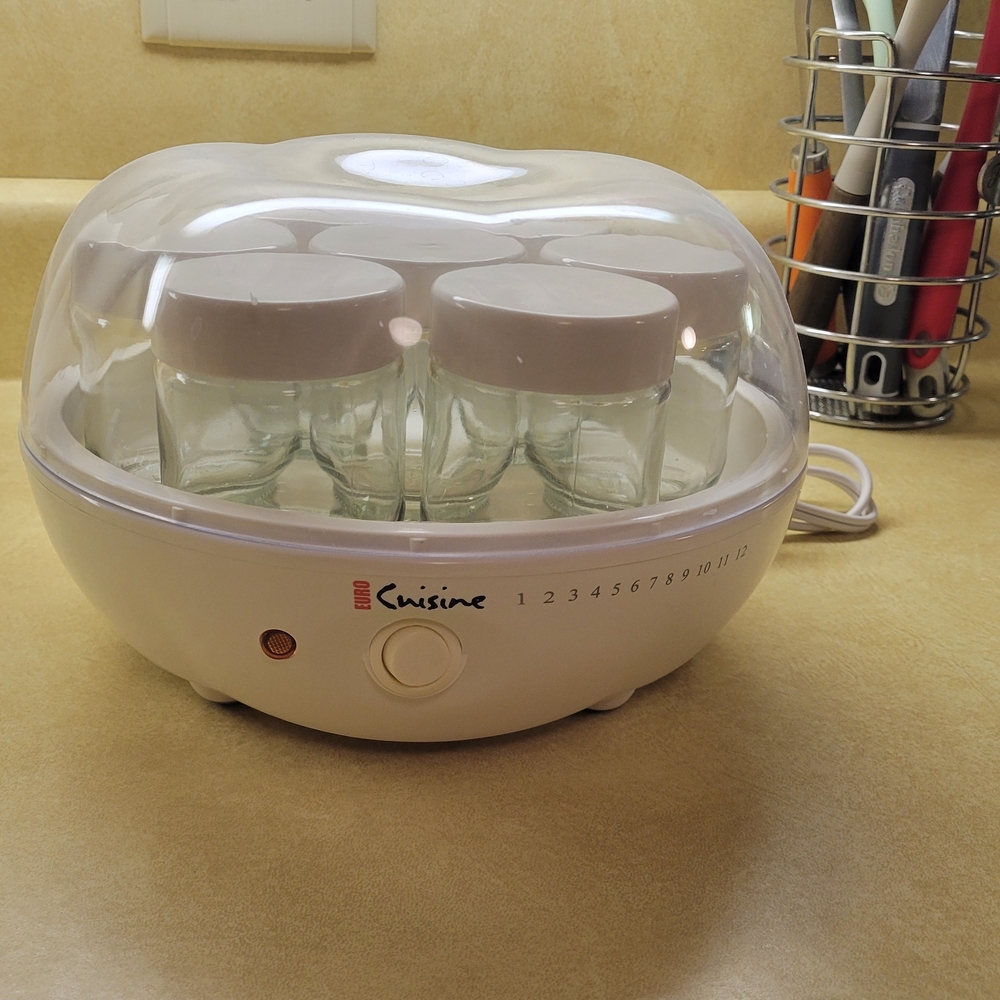 Euro Cuisine Yogurt Maker with Glass Jars